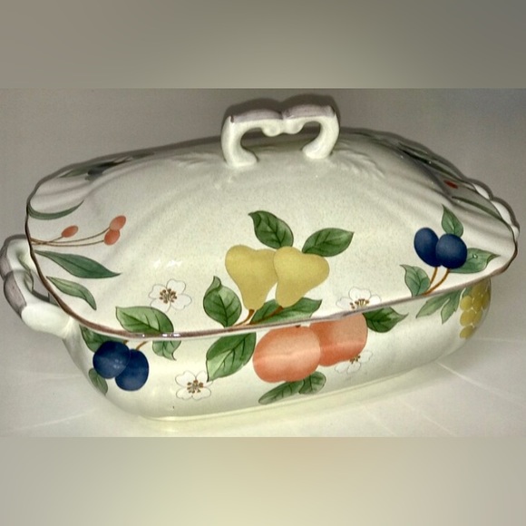 Vintage Discontinued MIKASA Country Classics FRUIT PANORAMA Lidded Tureen - Picture 7 of 10